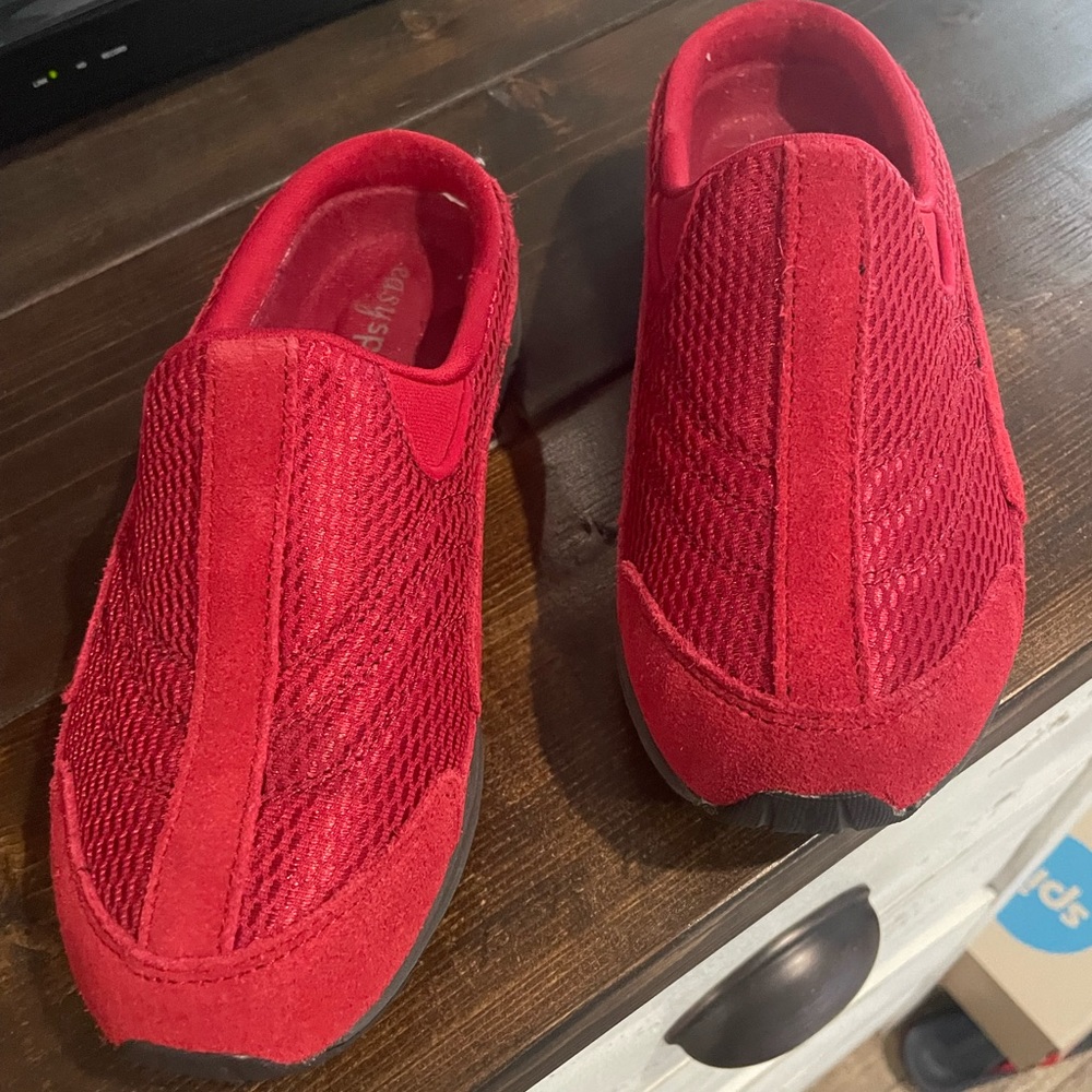 Easy Spirit Red Slip- ons